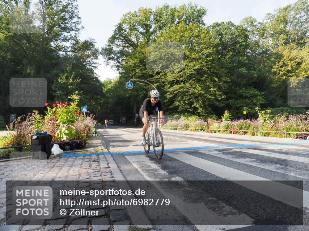 08.09.2024 - Stadtparktriathlon Zöllner http://msf.ph/oto/6982779 08.09.2024 09:24:06 Radfahren 97, 153, 174 meine-sportfotos.de