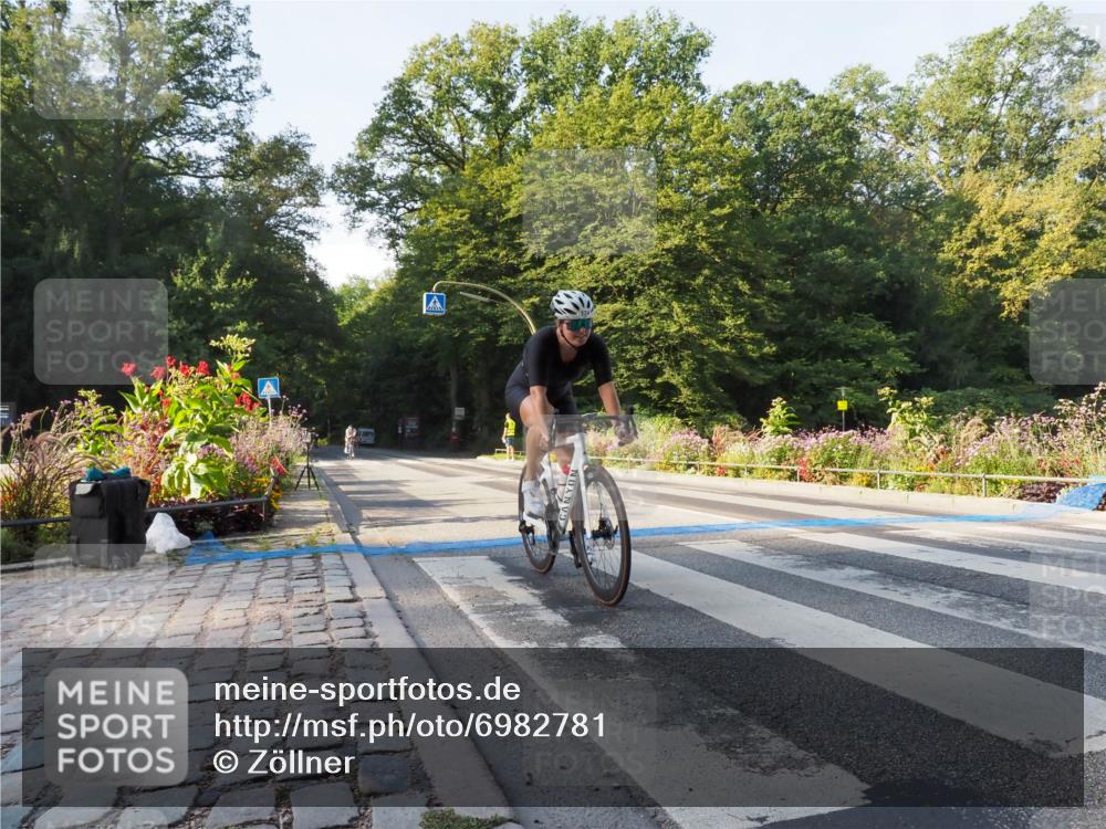 08.09.2024 - Stadtparktriathlon Zöllner http://msf.ph/oto/6982781 08.09.2024 09:24:06 Radfahren 97, 153, 174 meine-sportfotos.de