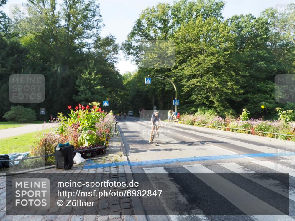08.09.2024 - Stadtparktriathlon Zöllner http://msf.ph/oto/6982847 08.09.2024 09:25:36 Radfahren 122, 128, 148 meine-sportfotos.de
