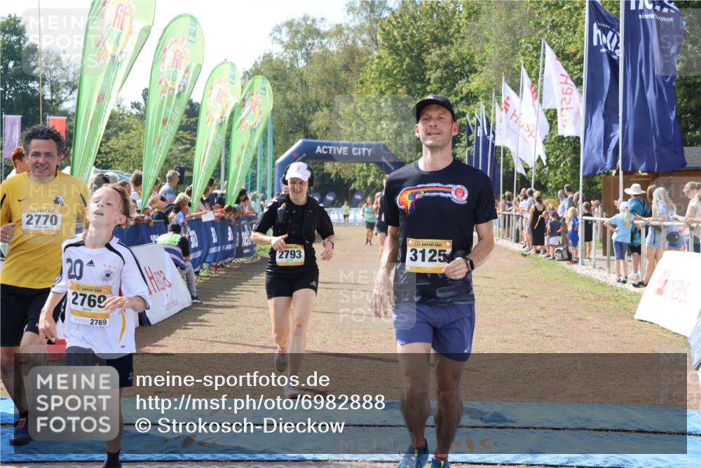 08.09.2024 - Airport Race Strokosch-Dieckow http://msf.ph/oto/6982888 08.09.2024 12:13:40 Ziel 888, 2667, 2693, 2769, 2770, 2793, 2896, 3111, 3125, 3154 meine-sportfotos.de