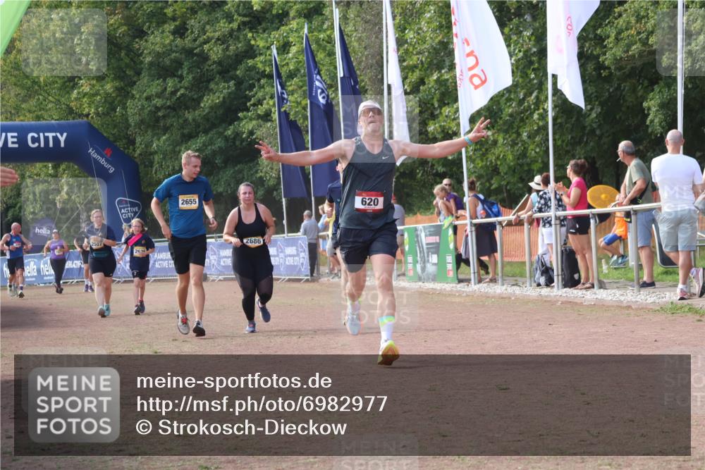 08.09.2024 - Airport Race Strokosch-Dieckow http://msf.ph/oto/6982977 08.09.2024 12:19:48 Ziel 117, 620, 1333, 2655, 2674, 2686 meine-sportfotos.de