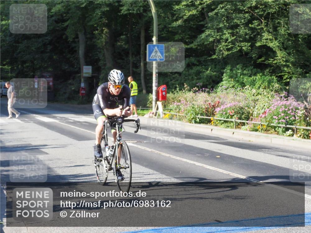 08.09.2024 - Stadtparktriathlon Zöllner http://msf.ph/oto/6983162 08.09.2024 09:29:32 Radfahren 108, 117 meine-sportfotos.de