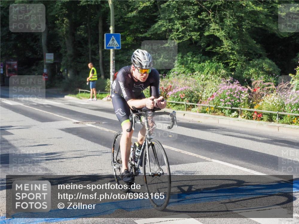 08.09.2024 - Stadtparktriathlon Zöllner http://msf.ph/oto/6983165 08.09.2024 09:29:32 Radfahren 108, 117 meine-sportfotos.de