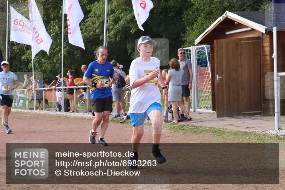 08.09.2024 - Airport Race Strokosch-Dieckow http://msf.ph/oto/6983263 08.09.2024 12:20:21 Ziel 77, 455, 866, 1173, 2841, 3004, 3147 meine-sportfotos.de