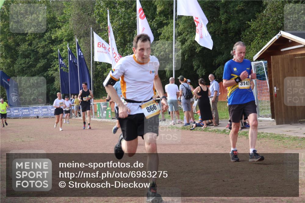 08.09.2024 - Airport Race Strokosch-Dieckow http://msf.ph/oto/6983275 08.09.2024 12:20:22 Ziel 77, 455, 866, 1173, 2841, 3004, 3147 meine-sportfotos.de