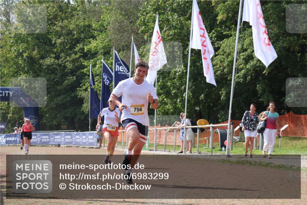 08.09.2024 - Airport Race Strokosch-Dieckow http://msf.ph/oto/6983299 08.09.2024 12:47:28 Ziel 756, 1140, 1164 meine-sportfotos.de
