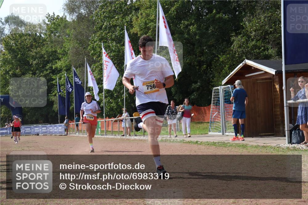 08.09.2024 - Airport Race Strokosch-Dieckow http://msf.ph/oto/6983319 08.09.2024 12:47:28 Ziel 756, 1140, 1164 meine-sportfotos.de