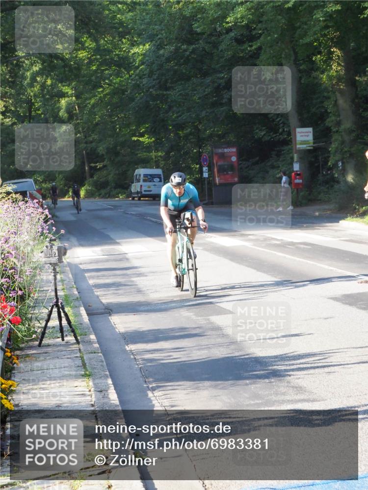 08.09.2024 - Stadtparktriathlon Zöllner http://msf.ph/oto/6983381 08.09.2024 09:32:10 Radfahren 124, 140 meine-sportfotos.de