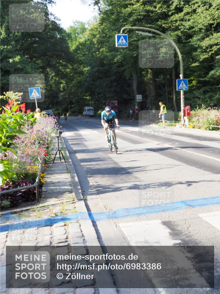 08.09.2024 - Stadtparktriathlon Zöllner http://msf.ph/oto/6983386 08.09.2024 09:32:10 Radfahren 124, 140 meine-sportfotos.de