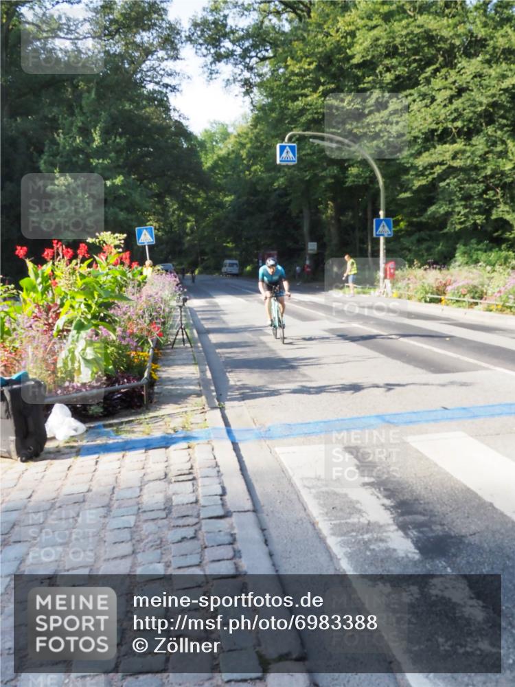 08.09.2024 - Stadtparktriathlon Zöllner http://msf.ph/oto/6983388 08.09.2024 09:32:10 Radfahren 124, 140 meine-sportfotos.de