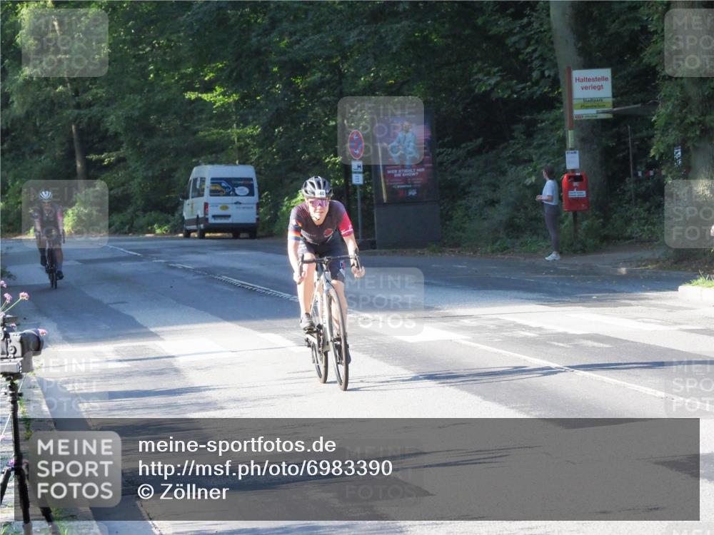 08.09.2024 - Stadtparktriathlon Zöllner http://msf.ph/oto/6983390 08.09.2024 09:32:15 Radfahren 95, 124, 140 meine-sportfotos.de