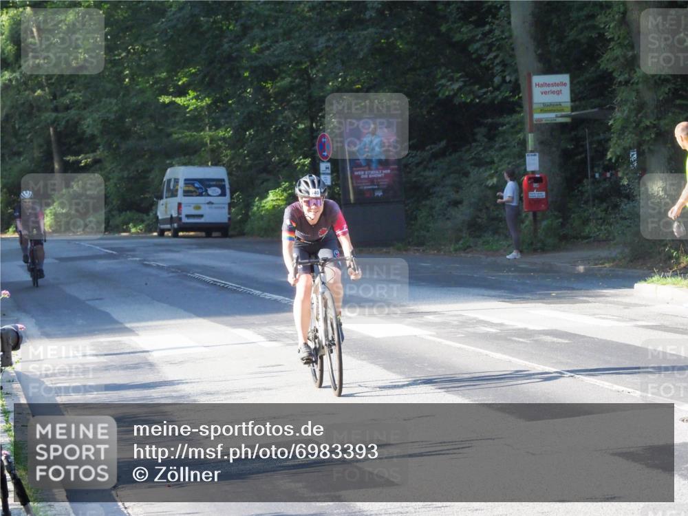 08.09.2024 - Stadtparktriathlon Zöllner http://msf.ph/oto/6983393 08.09.2024 09:32:15 Radfahren 95, 124, 140 meine-sportfotos.de