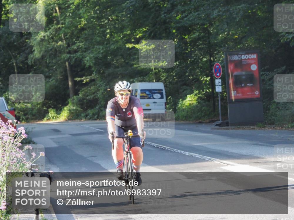 08.09.2024 - Stadtparktriathlon Zöllner http://msf.ph/oto/6983397 08.09.2024 09:32:20 Radfahren 95, 140 meine-sportfotos.de