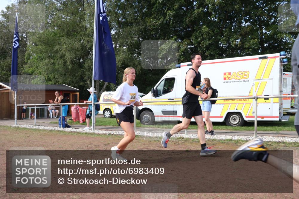 08.09.2024 - Airport Race Strokosch-Dieckow http://msf.ph/oto/6983409 08.09.2024 12:20:31 Ziel 1173, 2607, 3004 meine-sportfotos.de