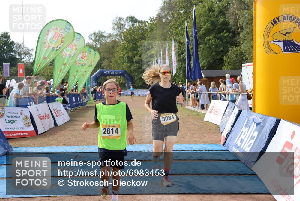 08.09.2024 - Airport Race Strokosch-Dieckow http://msf.ph/oto/6983453 08.09.2024 12:03:24 Ziel 2614, 3074, 3081 meine-sportfotos.de