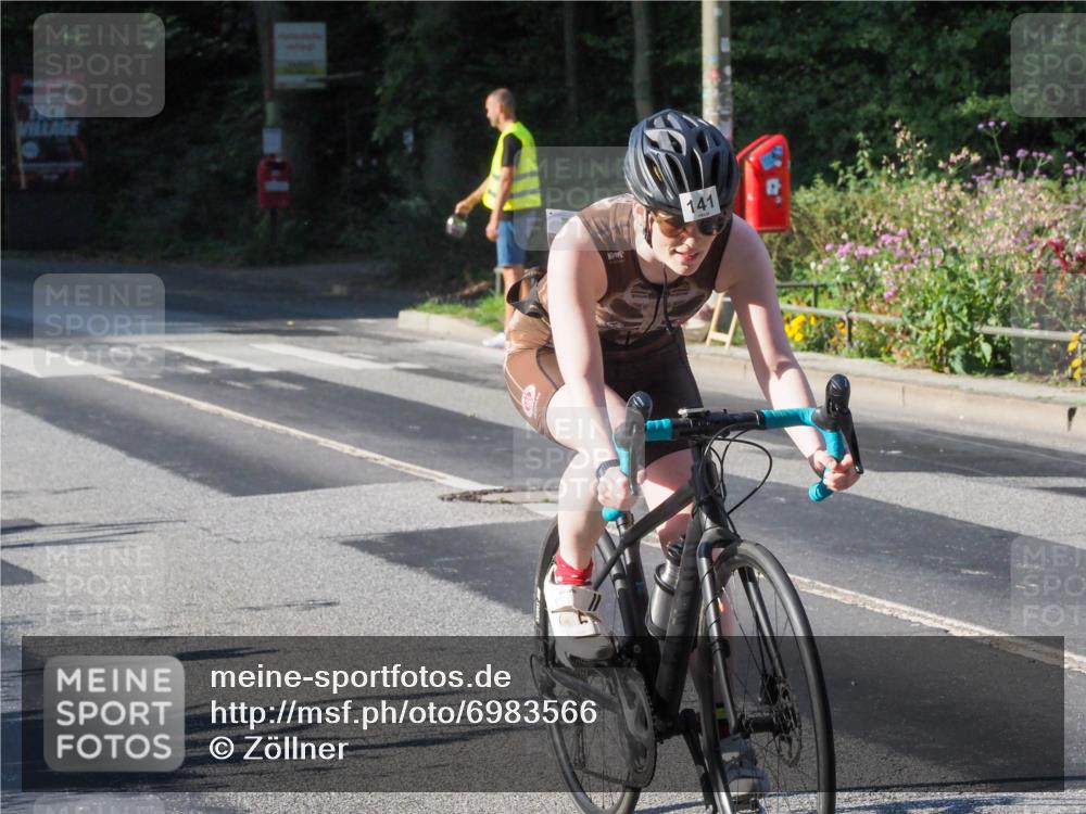 08.09.2024 - Stadtparktriathlon Zöllner http://msf.ph/oto/6983566 08.09.2024 09:34:46 Radfahren 135, 141 meine-sportfotos.de