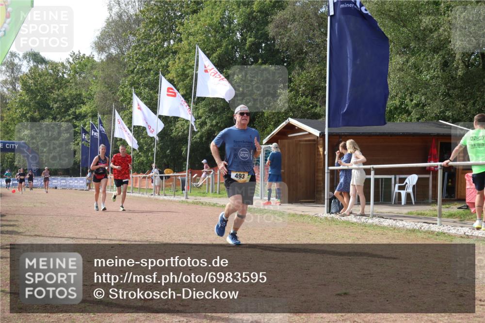 08.09.2024 - Airport Race Strokosch-Dieckow http://msf.ph/oto/6983595 08.09.2024 12:48:01 Ziel 57, 97, 493, 757 meine-sportfotos.de
