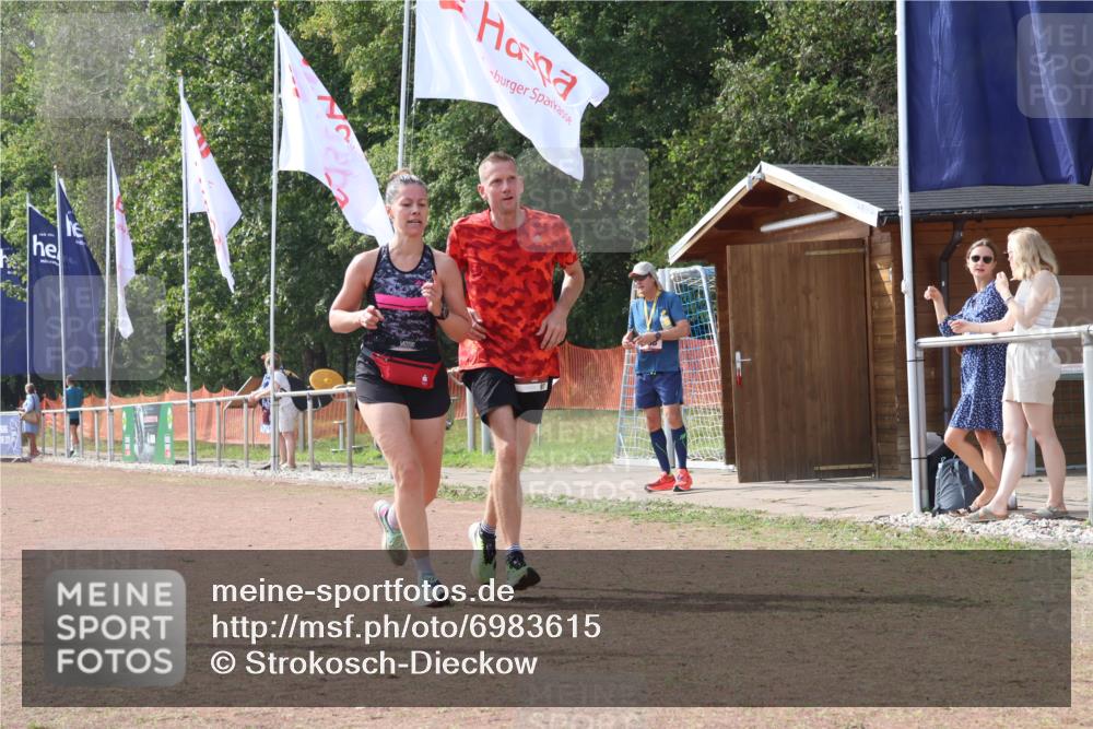 08.09.2024 - Airport Race Strokosch-Dieckow http://msf.ph/oto/6983615 08.09.2024 12:48:04 Ziel 57, 97, 493, 757 meine-sportfotos.de