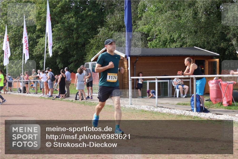 08.09.2024 - Airport Race Strokosch-Dieckow http://msf.ph/oto/6983621 08.09.2024 12:21:00 Ziel 328, 1174, 1203, 1254, 1420 meine-sportfotos.de
