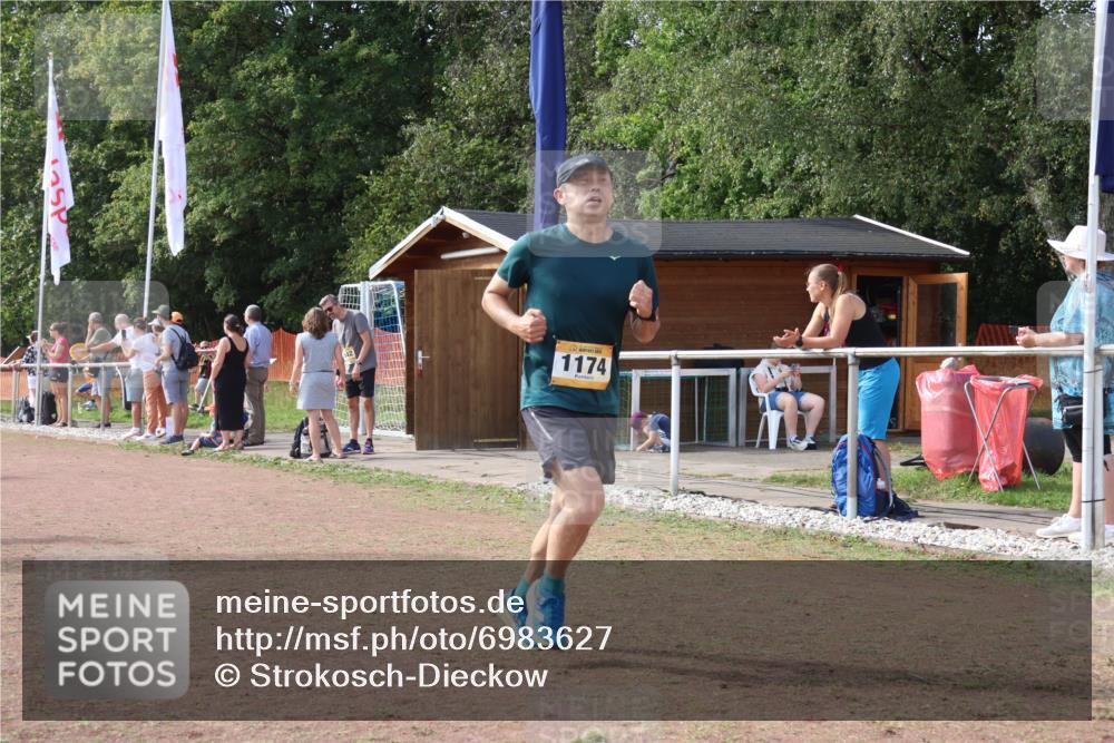 08.09.2024 - Airport Race Strokosch-Dieckow http://msf.ph/oto/6983627 08.09.2024 12:21:00 Ziel 328, 1174, 1203, 1254, 1420 meine-sportfotos.de