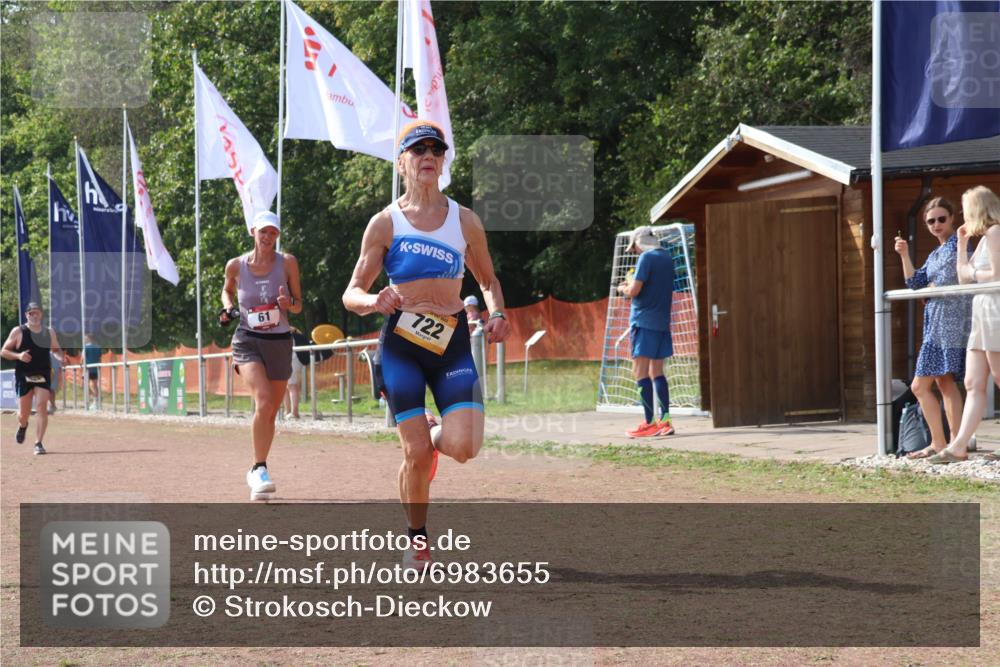 08.09.2024 - Airport Race Strokosch-Dieckow http://msf.ph/oto/6983655 08.09.2024 12:48:12 Ziel 61, 364, 757, 1378 meine-sportfotos.de