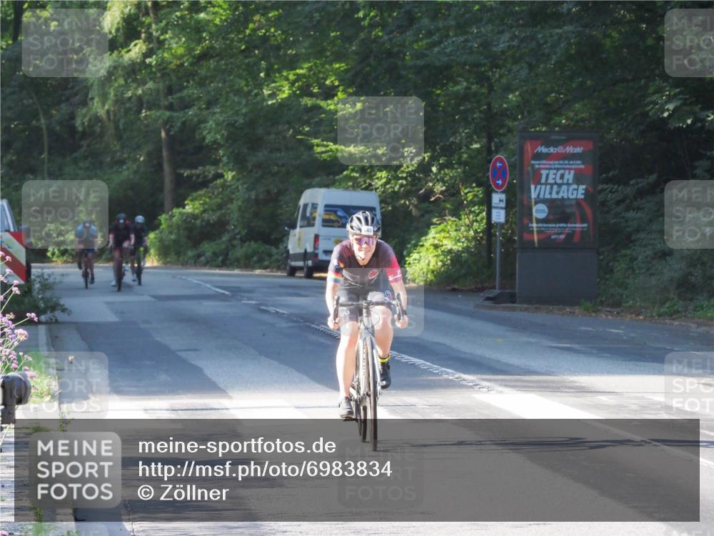 08.09.2024 - Stadtparktriathlon Zöllner http://msf.ph/oto/6983834 08.09.2024 09:39:25 Radfahren 140, 155, 175 meine-sportfotos.de