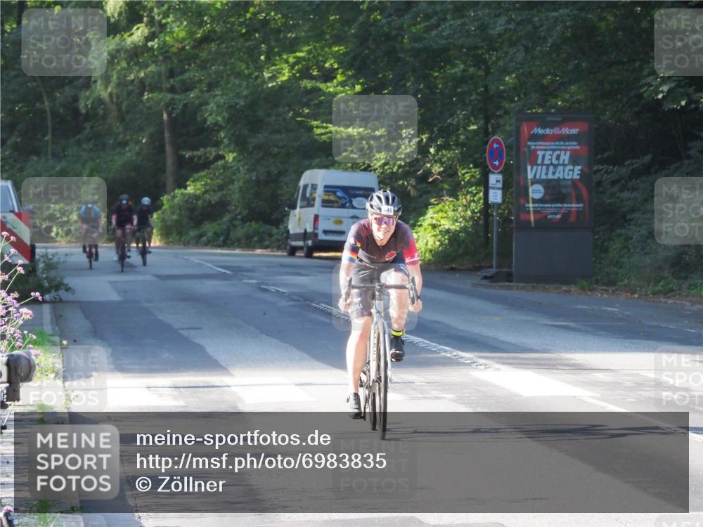 08.09.2024 - Stadtparktriathlon Zöllner http://msf.ph/oto/6983835 08.09.2024 09:39:25 Radfahren 140, 155, 175 meine-sportfotos.de