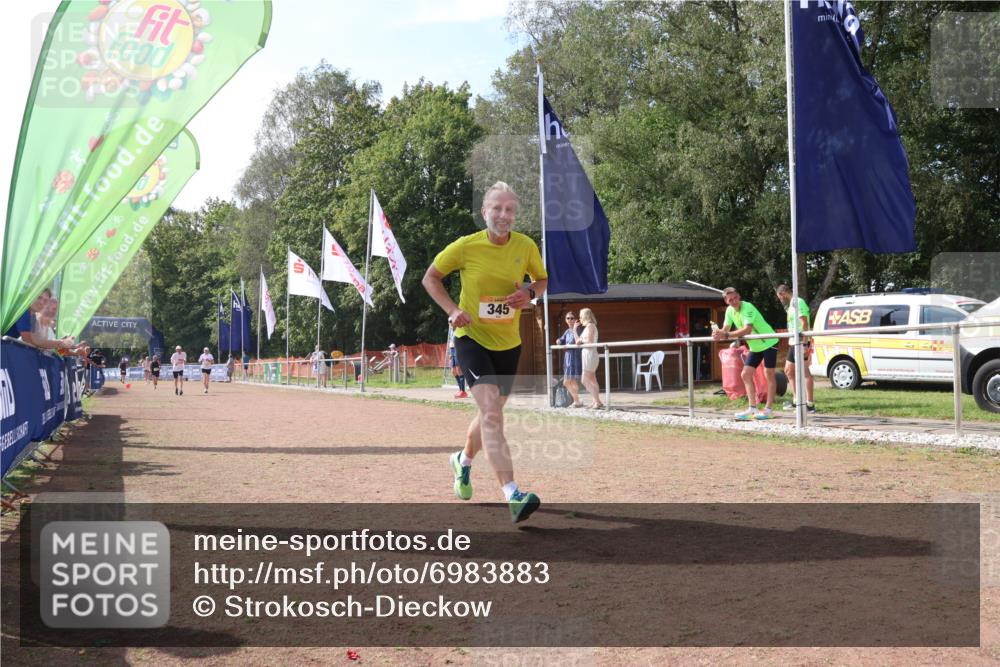 08.09.2024 - Airport Race Strokosch-Dieckow http://msf.ph/oto/6983883 08.09.2024 12:48:36 Ziel 345, 527 meine-sportfotos.de