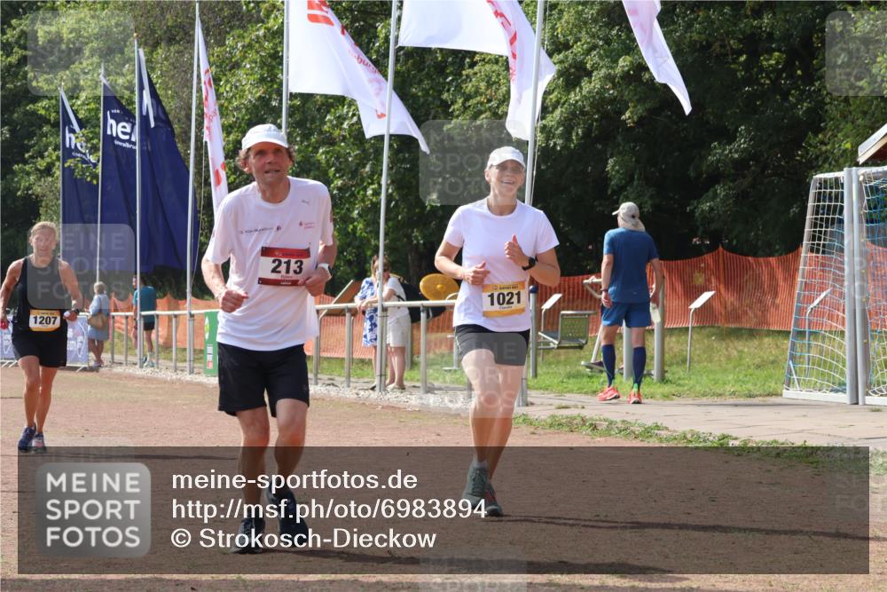 08.09.2024 - Airport Race Strokosch-Dieckow http://msf.ph/oto/6983894 08.09.2024 12:48:43 Ziel 213, 1021, 1207 meine-sportfotos.de