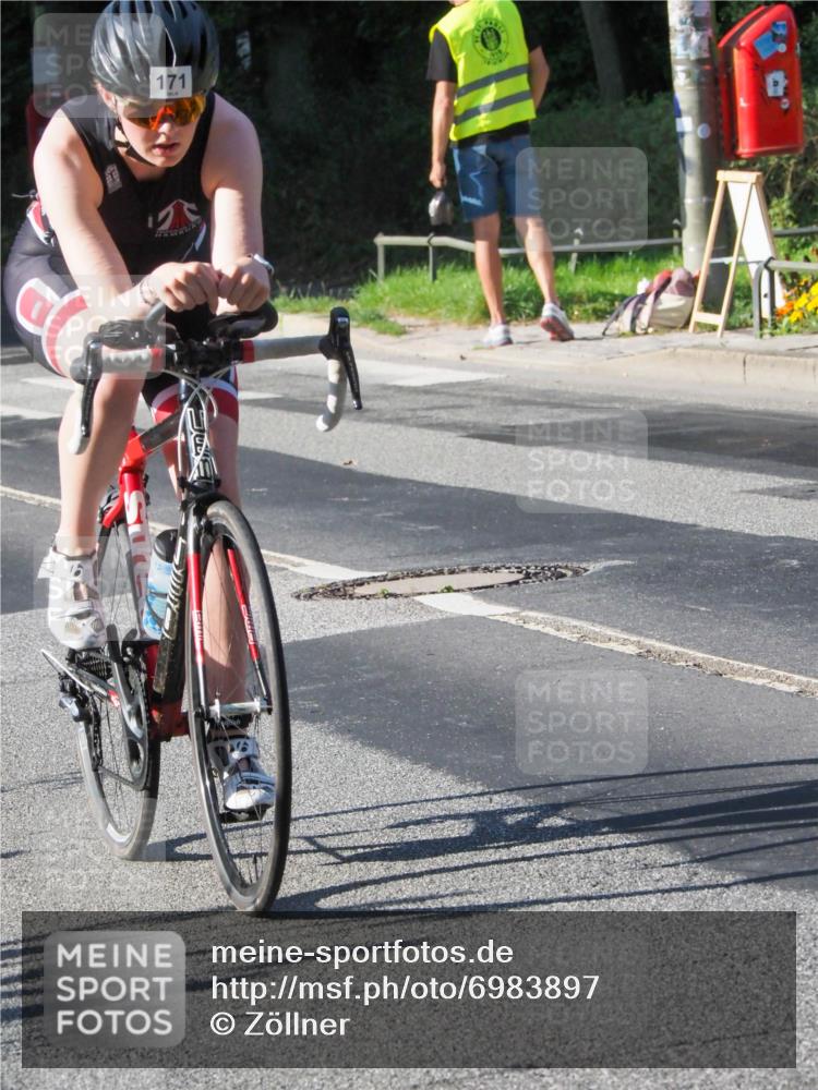 08.09.2024 - Stadtparktriathlon Zöllner http://msf.ph/oto/6983897 08.09.2024 09:40:08 Radfahren 132, 171 meine-sportfotos.de