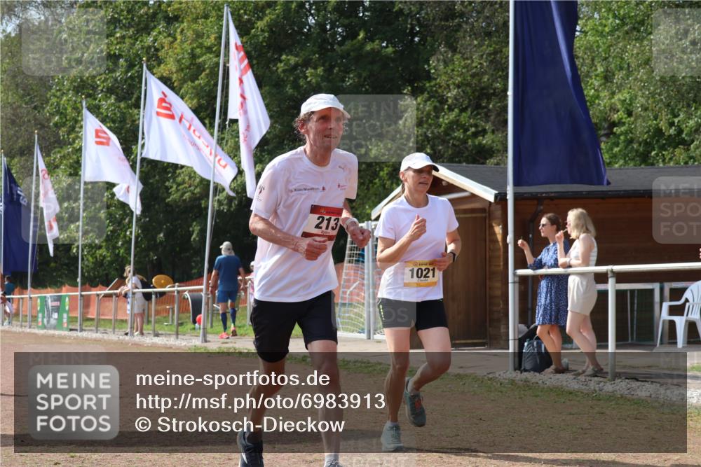 08.09.2024 - Airport Race Strokosch-Dieckow http://msf.ph/oto/6983913 08.09.2024 12:48:45 Ziel 213, 1021, 1207 meine-sportfotos.de