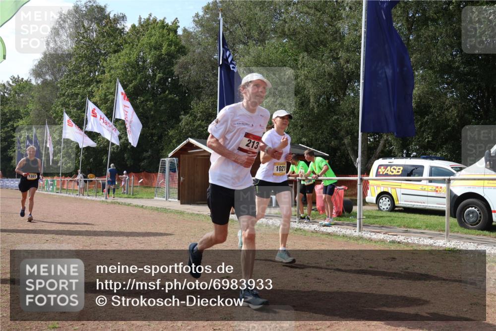 08.09.2024 - Airport Race Strokosch-Dieckow http://msf.ph/oto/6983933 08.09.2024 12:48:45 Ziel 213, 1021, 1207 meine-sportfotos.de