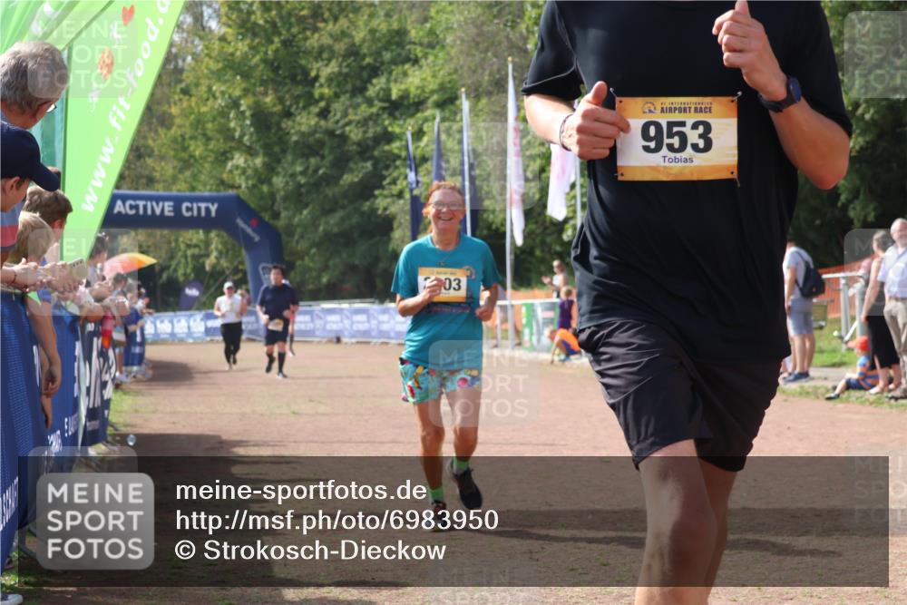 08.09.2024 - Airport Race Strokosch-Dieckow http://msf.ph/oto/6983950 08.09.2024 12:22:07 Ziel 953, 2550, 2903 meine-sportfotos.de