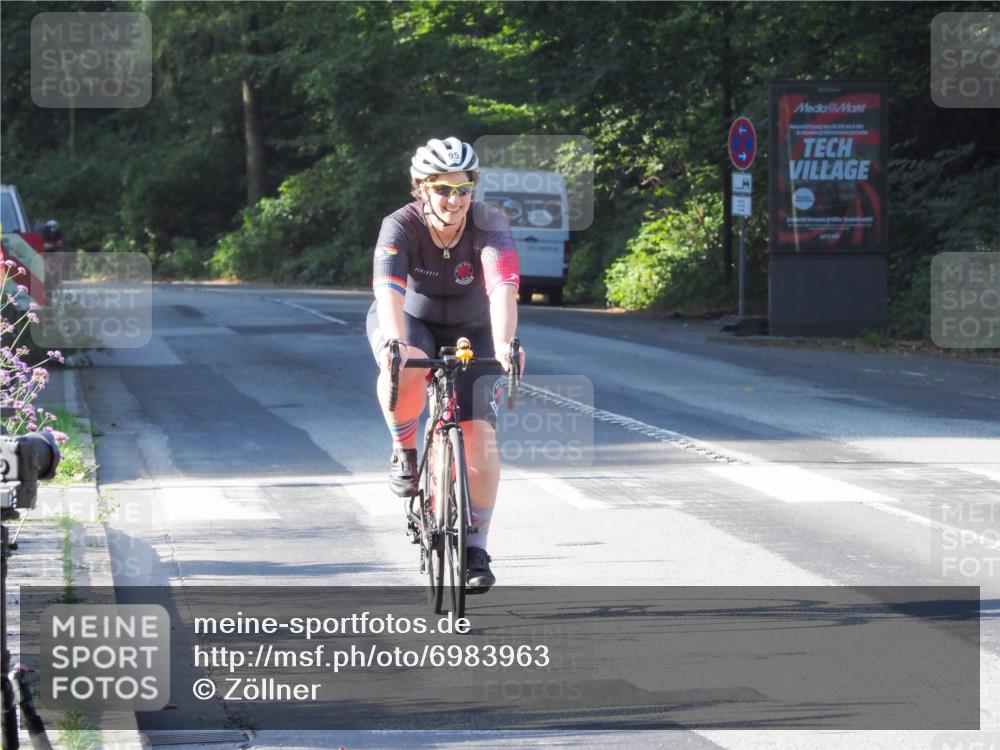 08.09.2024 - Stadtparktriathlon Zöllner http://msf.ph/oto/6983963 08.09.2024 09:41:44 Radfahren 95 meine-sportfotos.de