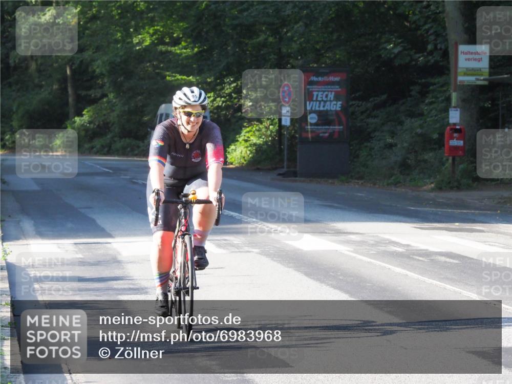 08.09.2024 - Stadtparktriathlon Zöllner http://msf.ph/oto/6983968 08.09.2024 09:41:44 Radfahren 95 meine-sportfotos.de