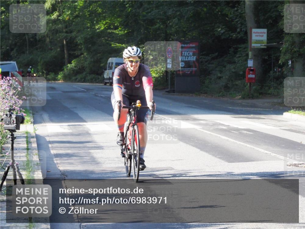 08.09.2024 - Stadtparktriathlon Zöllner http://msf.ph/oto/6983971 08.09.2024 09:41:44 Radfahren 95 meine-sportfotos.de