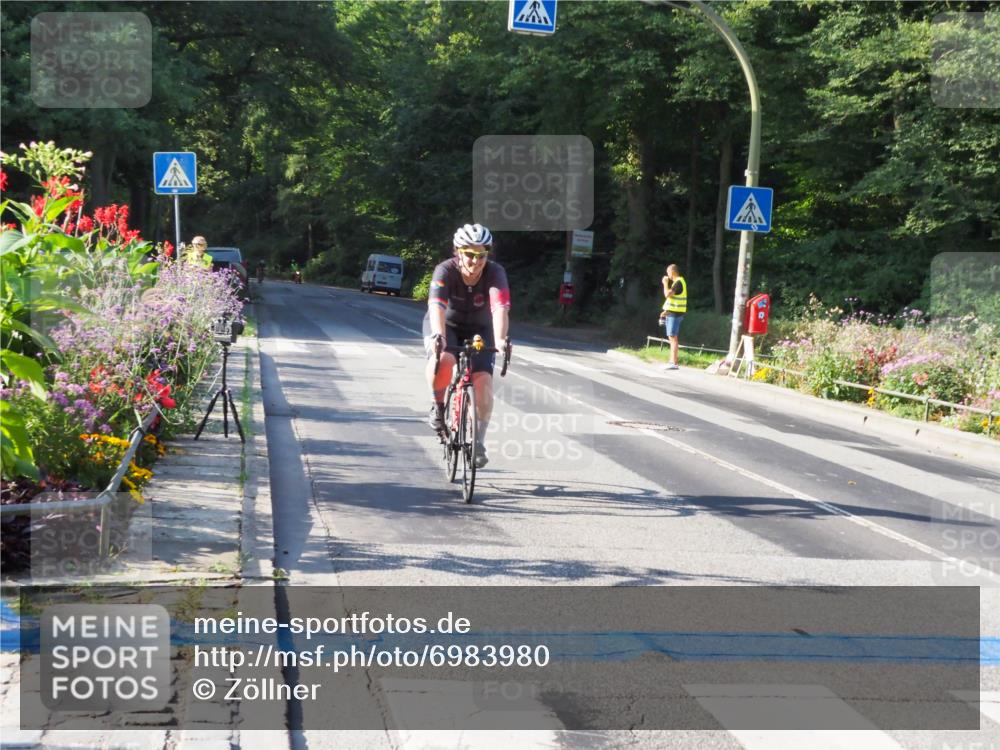 08.09.2024 - Stadtparktriathlon Zöllner http://msf.ph/oto/6983980 08.09.2024 09:41:45 Radfahren 95 meine-sportfotos.de