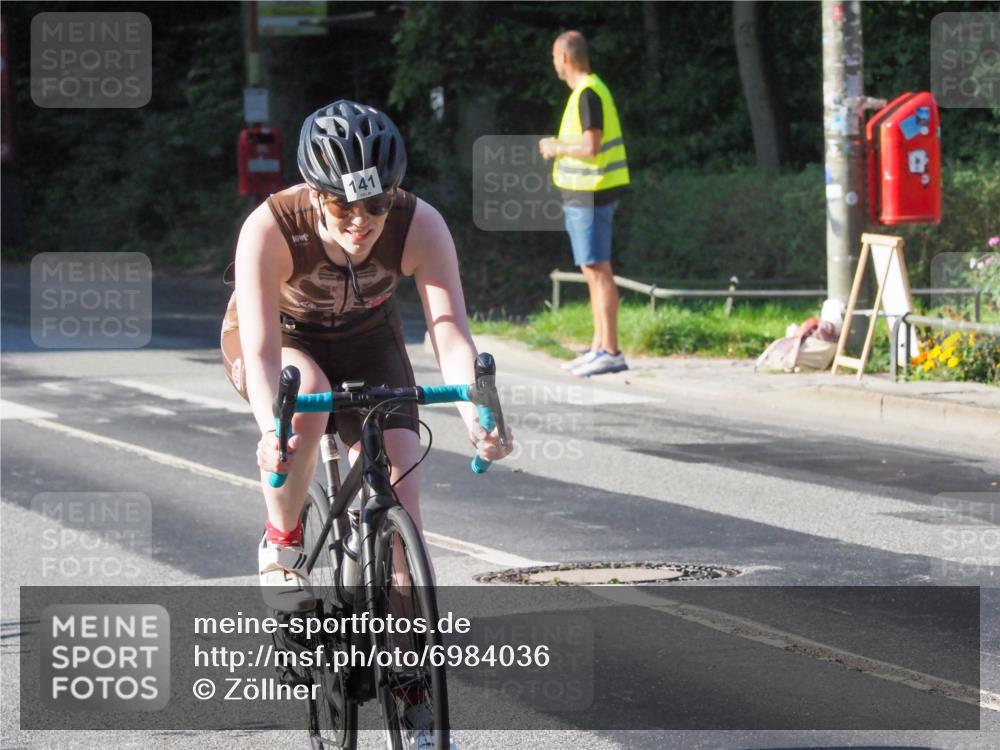 08.09.2024 - Stadtparktriathlon Zöllner http://msf.ph/oto/6984036 08.09.2024 09:43:44 Radfahren 141, 143 meine-sportfotos.de