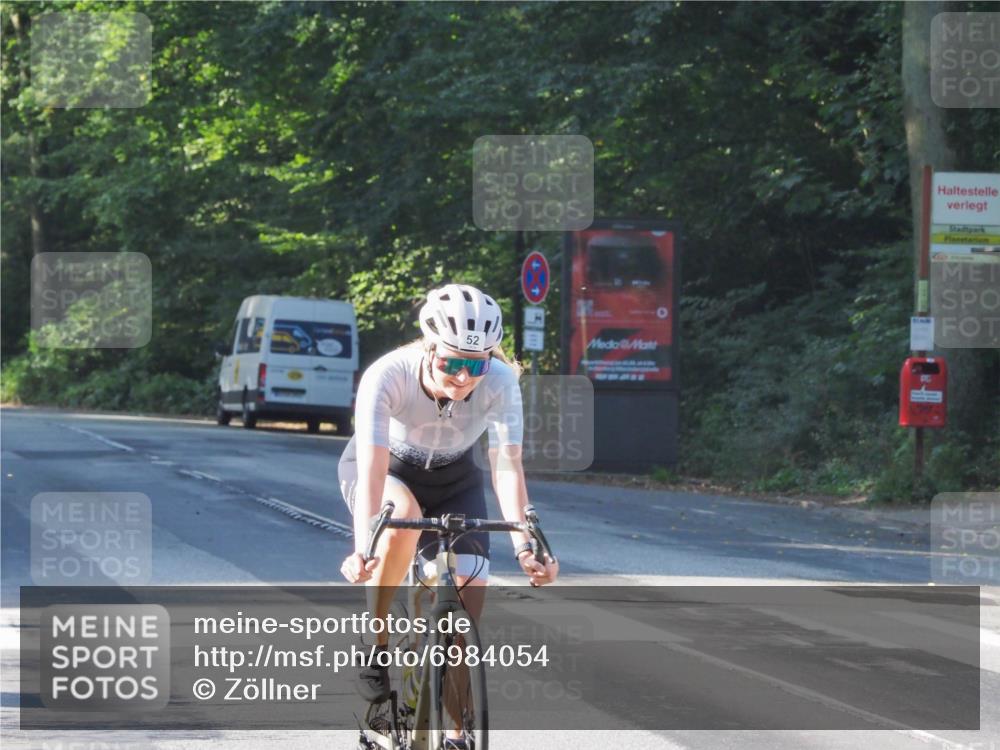 08.09.2024 - Stadtparktriathlon Zöllner http://msf.ph/oto/6984054 08.09.2024 09:44:09 Radfahren 52 meine-sportfotos.de
