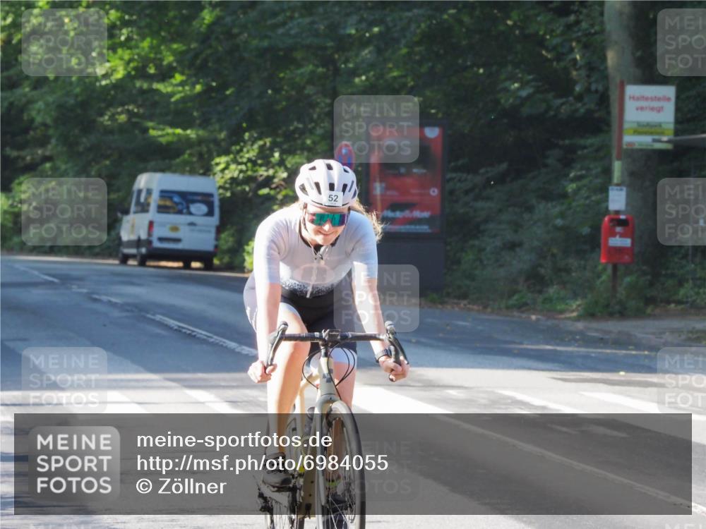 08.09.2024 - Stadtparktriathlon Zöllner http://msf.ph/oto/6984055 08.09.2024 09:44:09 Radfahren 52 meine-sportfotos.de