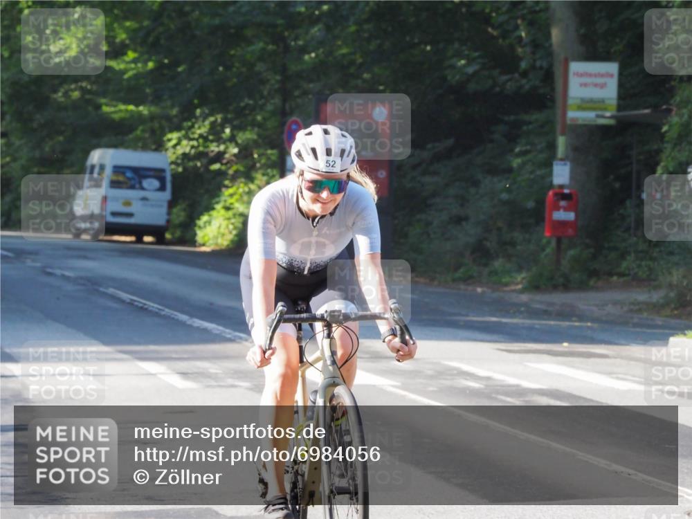 08.09.2024 - Stadtparktriathlon Zöllner http://msf.ph/oto/6984056 08.09.2024 09:44:09 Radfahren 52 meine-sportfotos.de