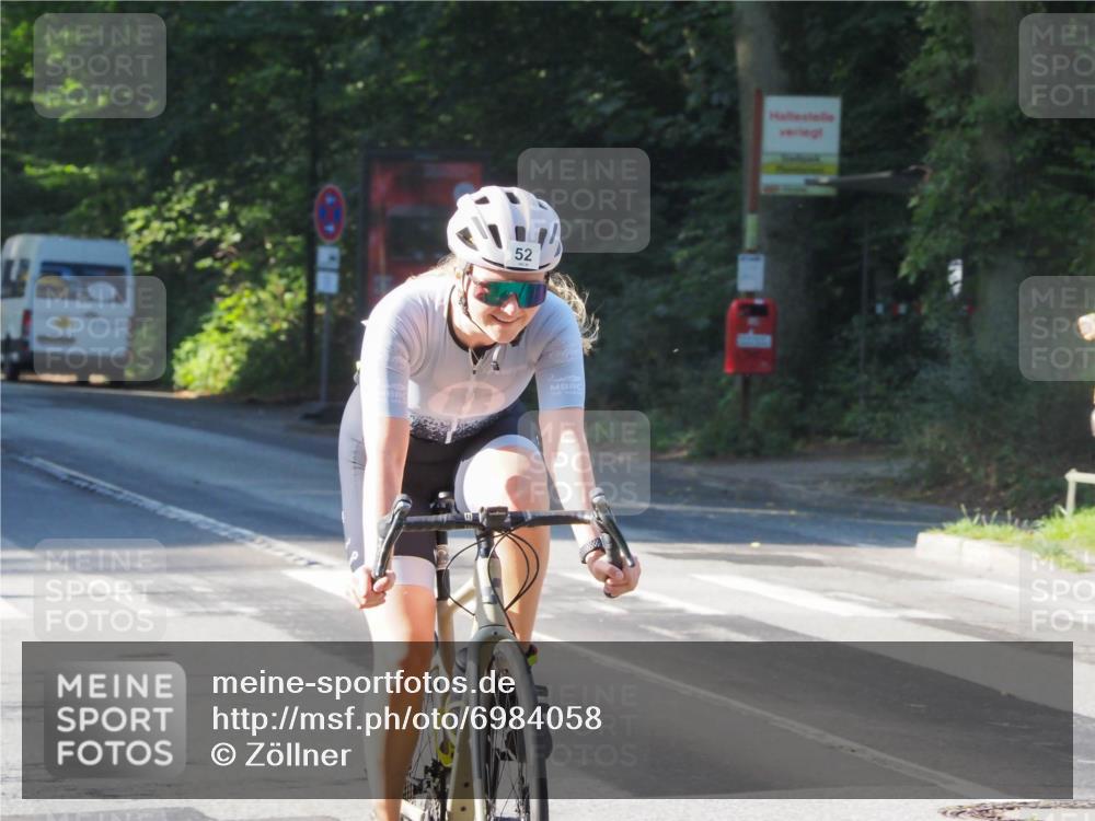 08.09.2024 - Stadtparktriathlon Zöllner http://msf.ph/oto/6984058 08.09.2024 09:44:09 Radfahren 52 meine-sportfotos.de