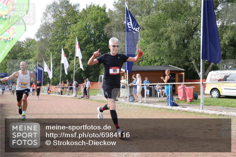 08.09.2024 - Airport Race Strokosch-Dieckow http://msf.ph/oto/6984116 08.09.2024 12:22:27 Ziel 95, 165, 238, 779, 1057, 1451, 1479, 2894, 2895, 3107 meine-sportfotos.de