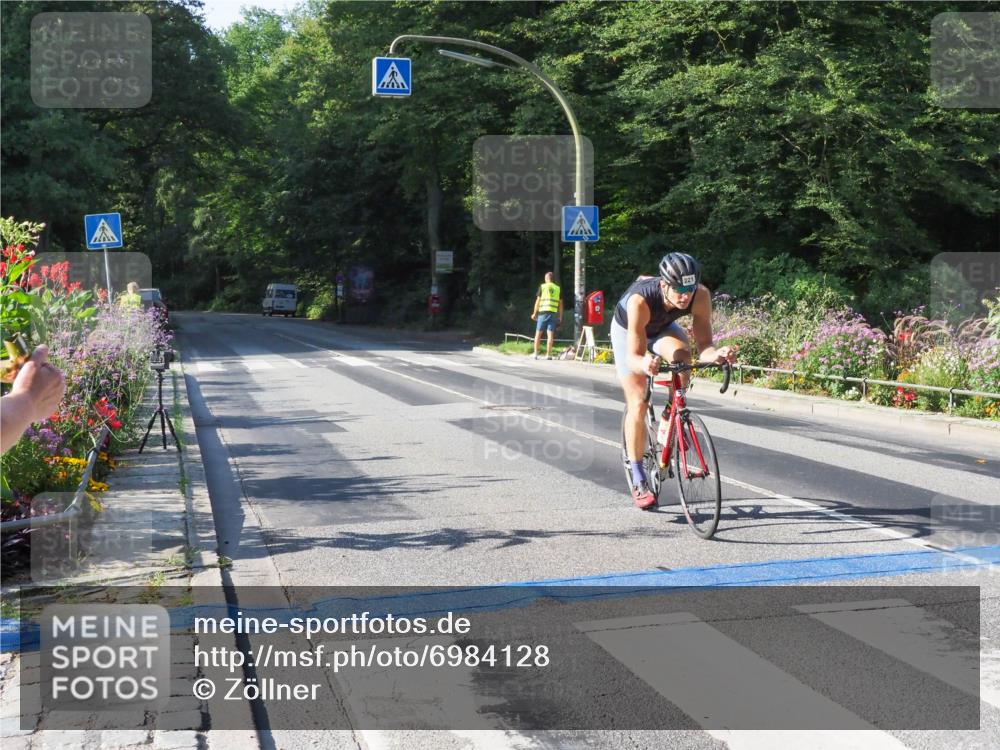 08.09.2024 - Stadtparktriathlon Zöllner http://msf.ph/oto/6984128 08.09.2024 09:48:29 Radfahren 221 meine-sportfotos.de