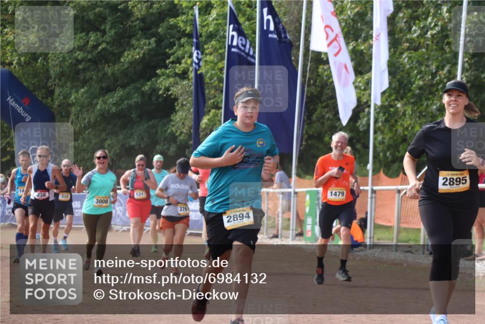 08.09.2024 - Airport Race Strokosch-Dieckow http://msf.ph/oto/6984132 08.09.2024 12:22:30 Ziel 165, 238, 311, 315, 411, 1057, 1124, 1451, 1479, 2894, 2895, 3008 meine-sportfotos.de