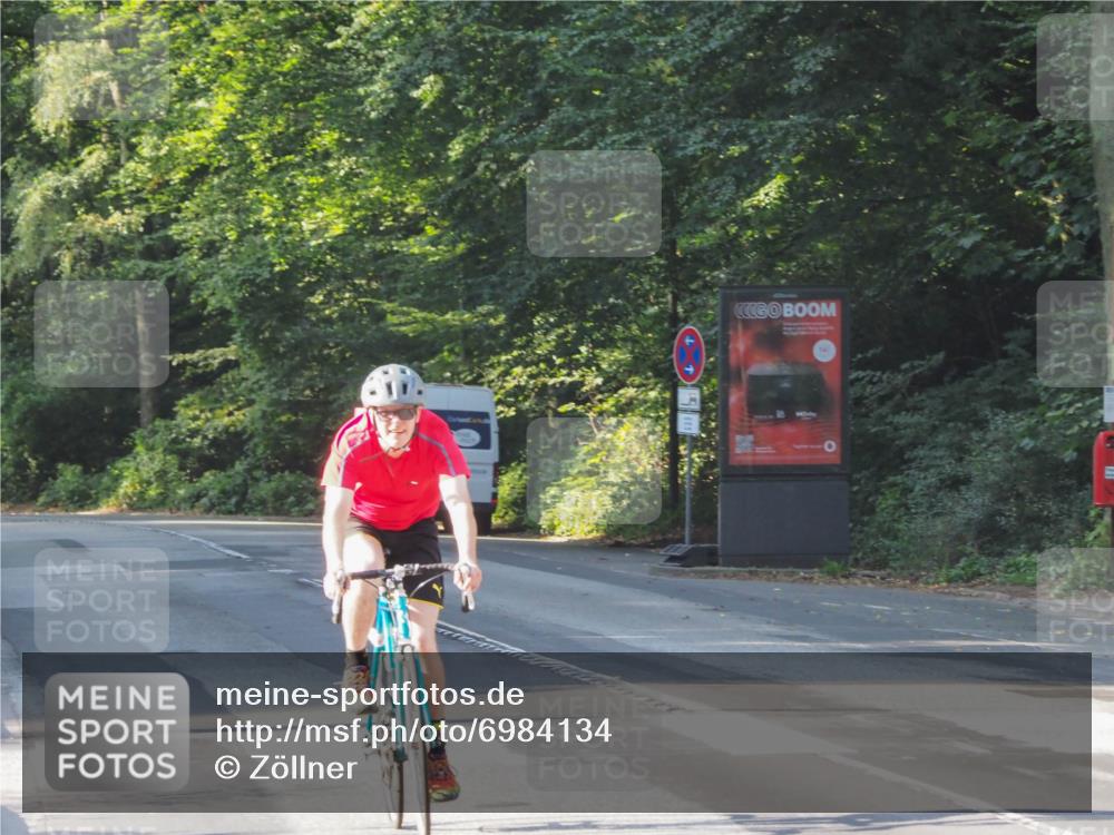 08.09.2024 - Stadtparktriathlon Zöllner http://msf.ph/oto/6984134 08.09.2024 09:49:05 Radfahren 201 meine-sportfotos.de