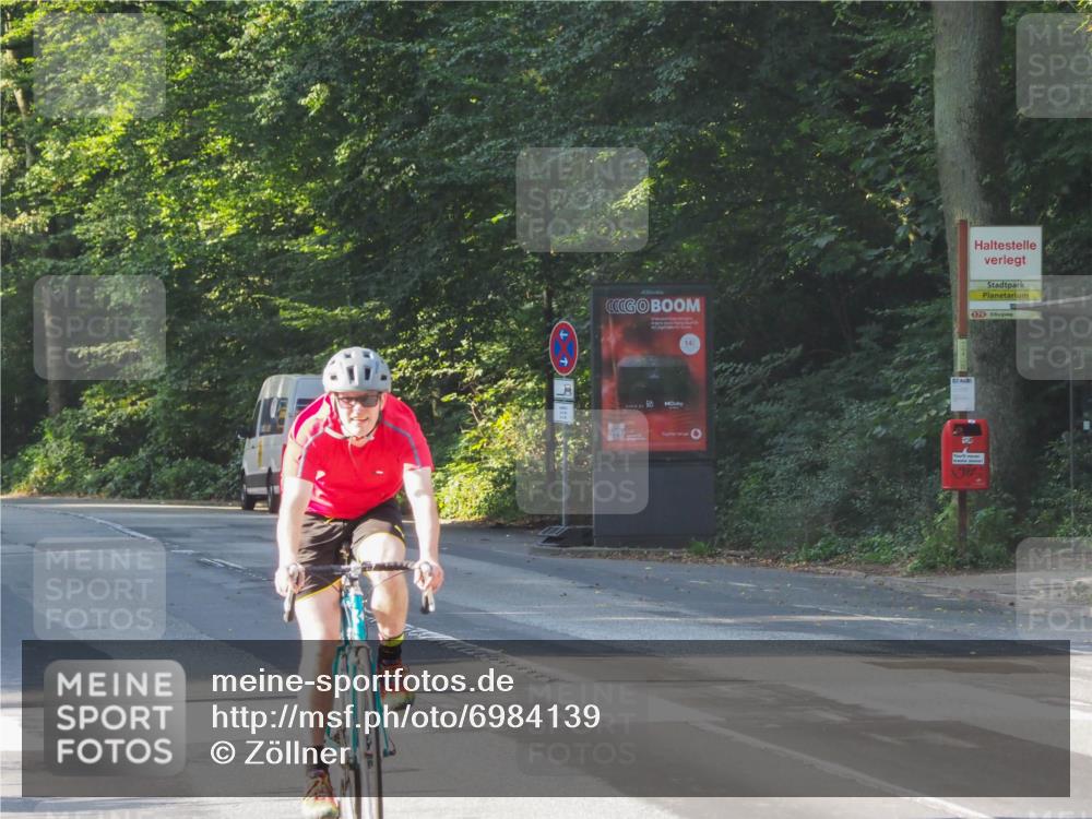 08.09.2024 - Stadtparktriathlon Zöllner http://msf.ph/oto/6984139 08.09.2024 09:49:05 Radfahren 201 meine-sportfotos.de