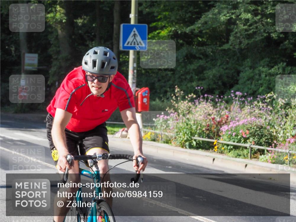 08.09.2024 - Stadtparktriathlon Zöllner http://msf.ph/oto/6984159 08.09.2024 09:49:07 Radfahren 201 meine-sportfotos.de