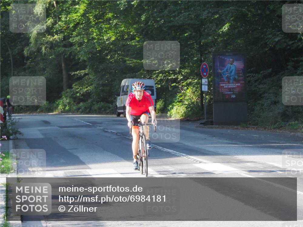 08.09.2024 - Stadtparktriathlon Zöllner http://msf.ph/oto/6984181 08.09.2024 09:49:52 Radfahren 234 meine-sportfotos.de