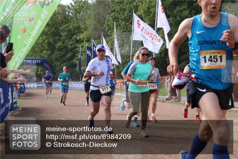 08.09.2024 - Airport Race Strokosch-Dieckow http://msf.ph/oto/6984209 08.09.2024 12:22:38 Ziel 165, 232, 238, 311, 315, 411, 1057, 1124, 1142, 1247, 1451, 2761, 2894, 3008, 3038 meine-sportfotos.de